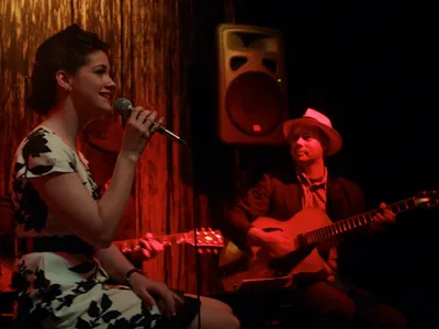 Hetty Kate and Sam Lemann performing live